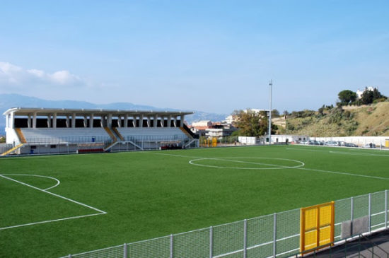 Villese, l’amministrazione annuncia: «Costituendo comitato genitori potrà affittare direttamente il campo»