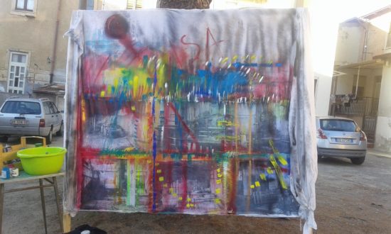 VILLA. L’artista Rosaria Straffalaci ridà vita e colore all’ex Isa con una straordinaria performance estemporanea nel cuore dell’Immacolata
