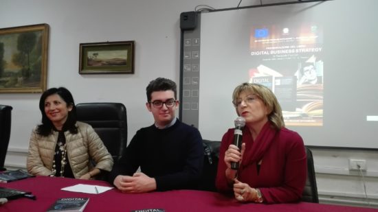 Pasquale Floccari e il suo “Digital Business Strategy”: ecco come si aprono le porte del mondo