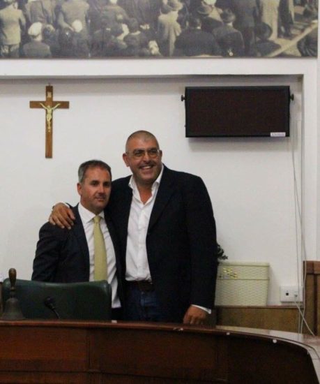 VILLA. Servizi esterni, è scontro tra alleati. Siclari&Co: «Con la giunta Messina più debiti per il Comune»