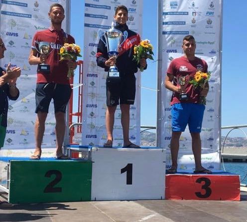 Il carabiniere Pasquale Sanzullo trionfa alla 55^ Traversata dello Stretto: vittoria dedicata a Mario Rega