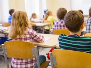 REGGIO C. Scuole, ripartire con coraggio. L’appello di “Alleanze educative” davanti a oltre 500 insegnanti