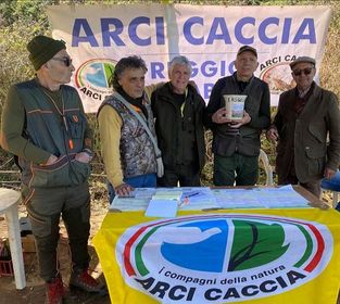 Bagnara, Arci Caccia: successo per la manifestazione cinofila nella zona addestramento cani “Giuseppe Martino”