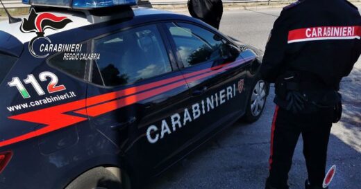 REGGIO. Ruba televisore e altro da studio medico e tenta la fuga: arrestato 23enne per furto