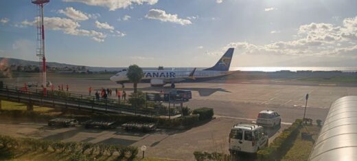 Aeroporto Reggio, nuove regole per il parcheggio