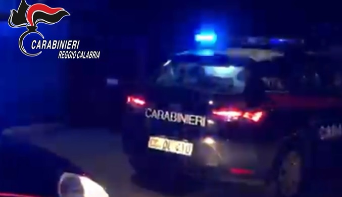 Furto aggravato e ricettazione, blitz dei Carabinieri a Bagnara: eseguite sei misure cautelari