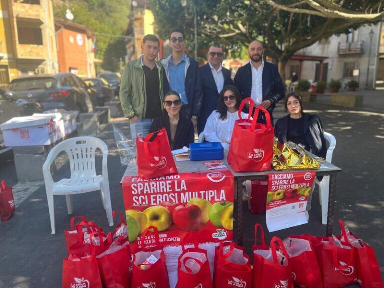 Grande successo a San Roberto per l’iniziativa dell’AISM: la comunità si stringe attorno alla ricerca